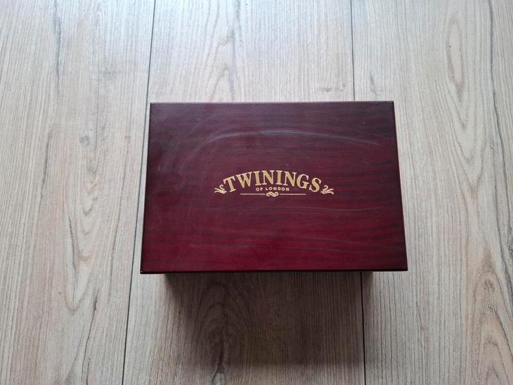Twinings theedoos / theekist / tea box, Huis en Inrichting, Keuken | Keukenbenodigdheden, Ophalen of Verzenden