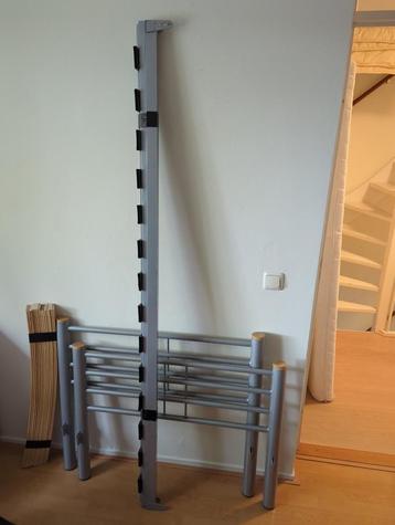 Eenpersoonsbed 90x200 incl schoon matras beschikbaar voor biedingen