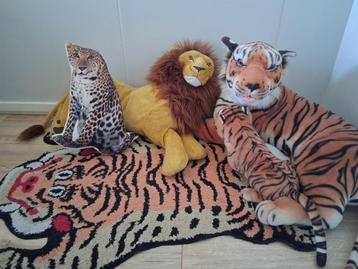 Jungle dieren set. Vloerkleed, tijger leeuw panter beschikbaar voor biedingen