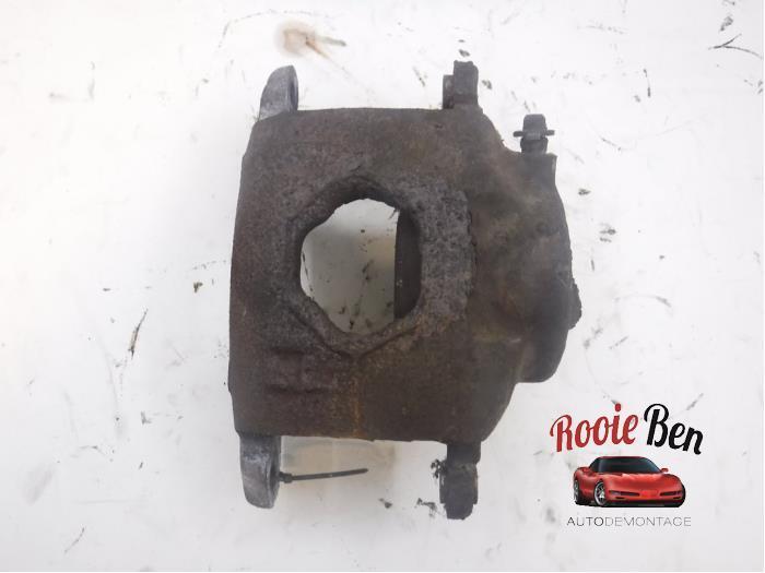 Remklauw (Tang) rechts-voor van een Chevrolet Chevy, Auto-onderdelen, Remmen en Aandrijving, Chevrolet, Gebruikt, 3 maanden garantie