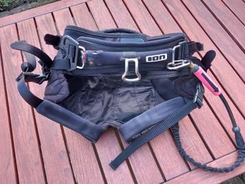 Trapeze kitesurf ION incl Leash maat M  beschikbaar voor biedingen