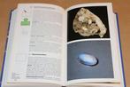 Handboek Sier- & Edelstenen — Met 450 Kleurenillustraties, Ophalen of Verzenden, Gelezen, Mode algemeen