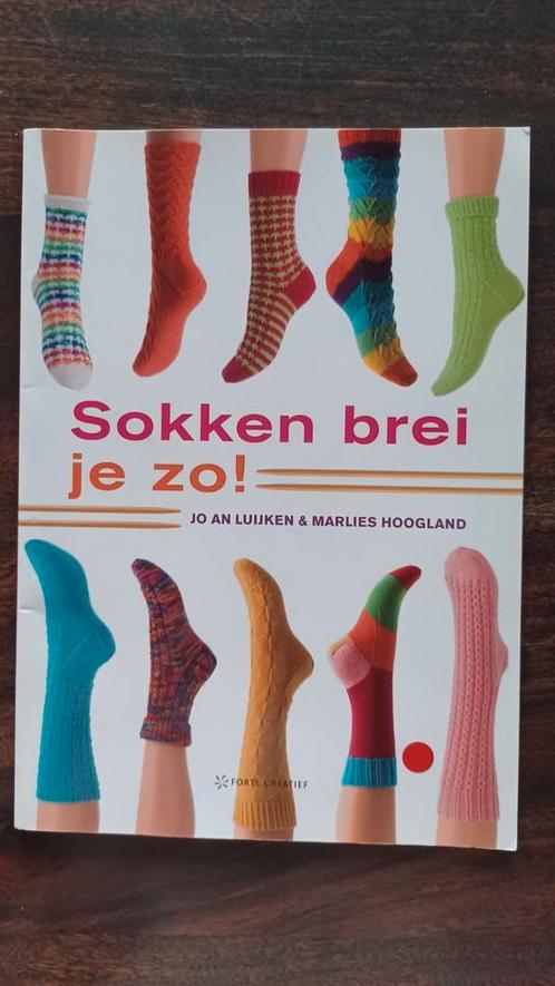 Sokken brei je zo!, Hobby en Vrije tijd, Breien en Haken, Zo goed als nieuw, Breien, Patroon of Boek, Ophalen of Verzenden