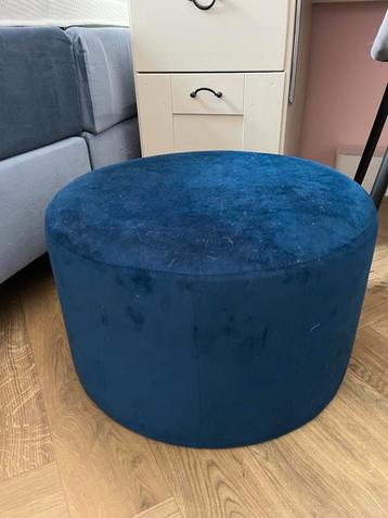 Blauwe velours/velvet poef beschikbaar voor biedingen