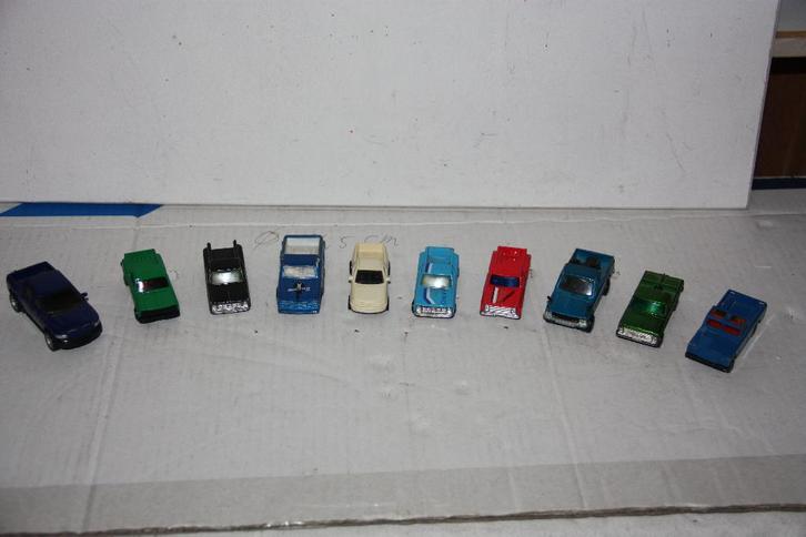 Auto's, Pick-Ups, schaal, ong 1:59 tot 1:64, aantal: 10, Hobby en Vrije tijd, Modelauto's | Overige schalen, Zo goed als nieuw