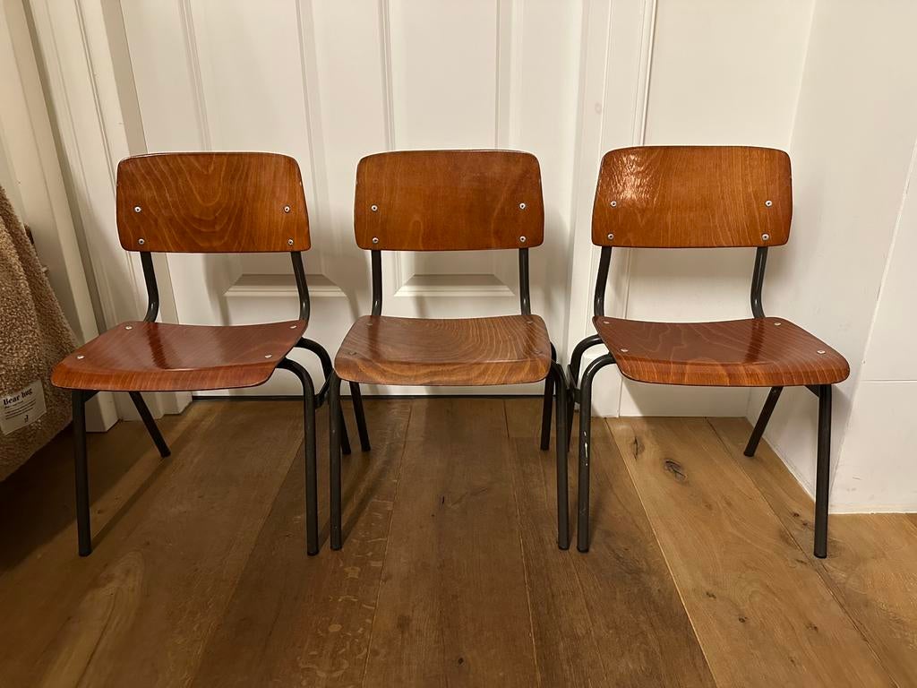 School stoeltjes zithoogte 30 cm, Kinderen en Baby's, Kinderkamer | Tafels en Stoelen, Ophalen, Zo goed als nieuw, Stoel(en)