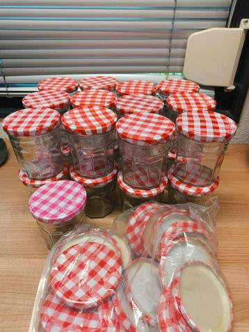 Jampotjes bonne maman 25x beschikbaar voor biedingen