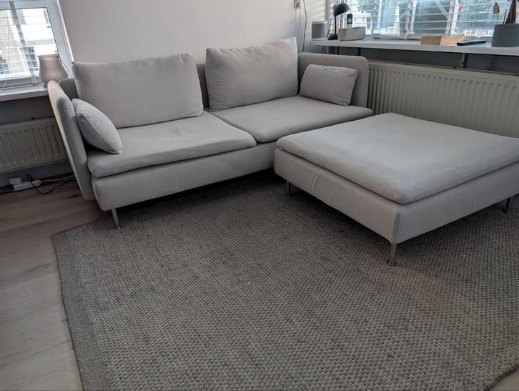 Söderhamn 2-zits bank met hocker, Huis en Inrichting, Banken | Bankstellen, Tweepersoons, 75 tot 100 cm, Stof, Ophalen