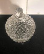 Kristallen schaal met deksel voor bonbons of suikerklontjes., Antiek en Kunst, Antiek | Glas en Kristal, Ophalen of Verzenden