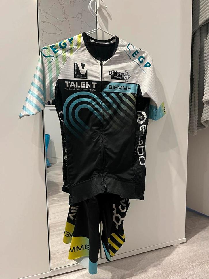Talentcycling Fietspak, Fietsen en Brommers, Fietsaccessoires | Fietskleding, Zo goed als nieuw, Heren, Bovenkleding, M, Ophalen of Verzenden