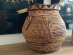 Vintage Gevlochten mand uit Afrika, Antiek en Kunst, Ophalen of Verzenden