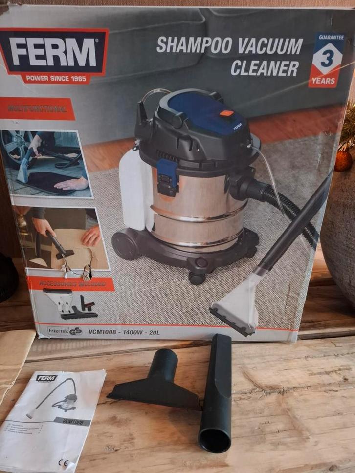 Tapijtreiniger  Shampoo Stofzuiger nat en droogzuiger, Witgoed en Apparatuur, Stofzuigers, Zo goed als nieuw, Waterstofzuiger