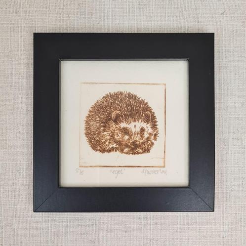 Ets print, Egel. Zwarte lijst 10x10 cm, sepia. Vintage stijl, Antiek en Kunst, Kunst | Etsen en Gravures, Ophalen of Verzenden