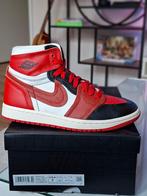 Nike Air Jordan 1 Mid "Sport Red" maat 38, Zwart, Nike, Nieuw, Ophalen of Verzenden