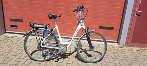 TE KOOP ELECTRISCHEFIETS ELECTRISCHE FIETS MULTICYCLE, Fietsen en Brommers, Fietsen | Dames | Omafietsen, Zo goed als nieuw, Versnellingen