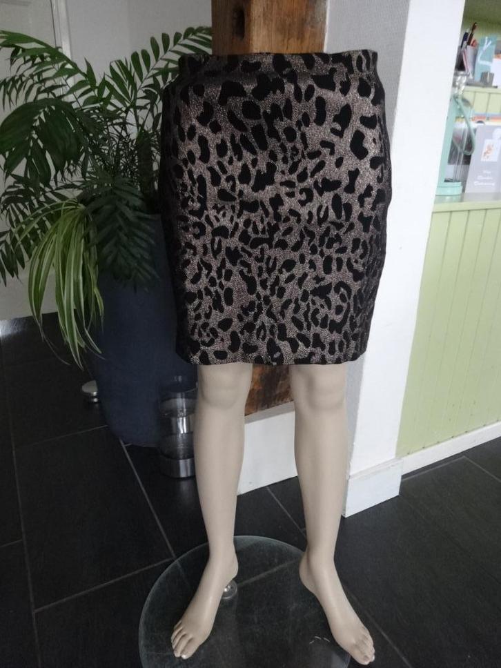 goudkleurige panterrok maat 38 van ONLY, Kleding | Dames, Rokken, Zo goed als nieuw, Maat 38/40 (M), Overige kleuren, Boven de knie