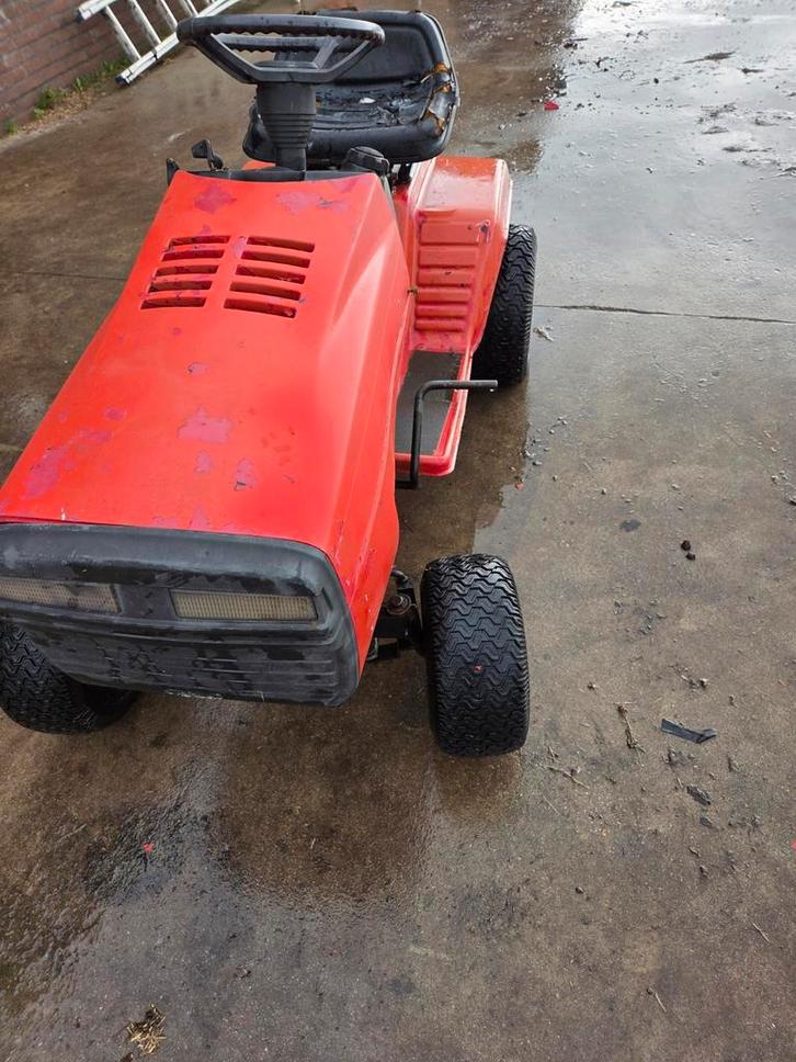 2 zitmaaiers starten niet, Tuin en Terras, Grasmaaiers, Gebruikt, Benzine-grasmaaier, 50 cm of meer, Cirkelmaaier, Elektrische starter