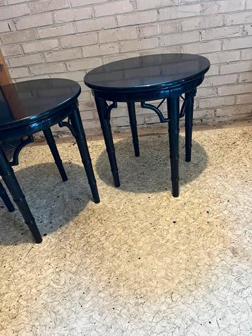 Bijzettafels beschikbaar voor biedingen
