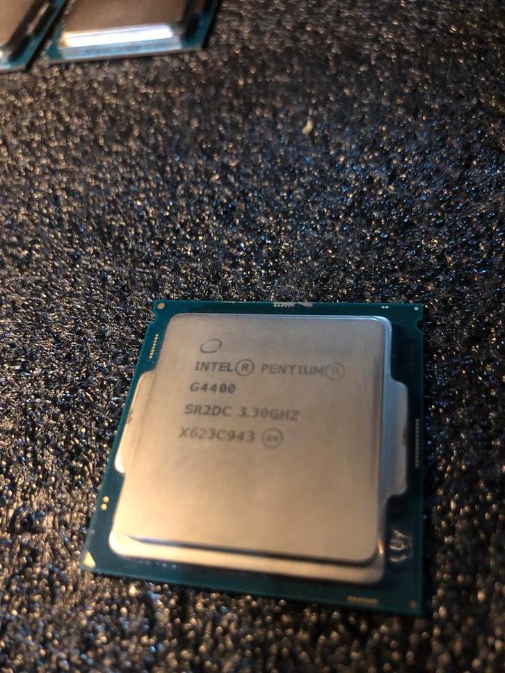 Intel Pentium G4400 - Socket 1151, Computers en Software, Processors, Gebruikt, 2-core, 3 tot 4 Ghz, Ophalen of Verzenden