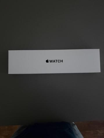 Apple Watch SE 2  GPS - 40mm Starlight Sport Band  beschikbaar voor biedingen