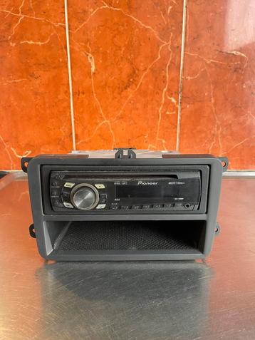 te koop  1 din radio frame polo 6r 2009-2014 beschikbaar voor biedingen