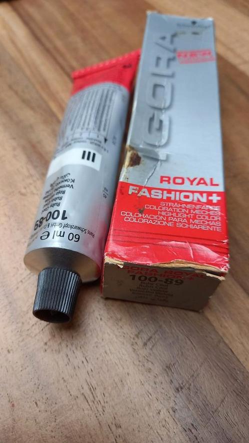 Igora Royal  en L'Oreal haarverf diverse kleuren., Sieraden, Tassen en Uiterlijk, Uiterlijk | Haarverzorging, Zo goed als nieuw