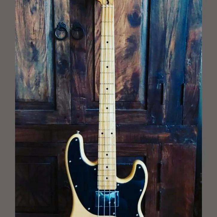 Fender Modern Player Telecaster Bass Blonde, Muziek en Instrumenten, Snaarinstrumenten | Gitaren | Bas, Zo goed als nieuw, Ophalen