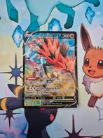 Galarian Zapdos V TG19/TG30 Astral Radiance, Ophalen of Verzenden, Zo goed als nieuw, Losse kaart