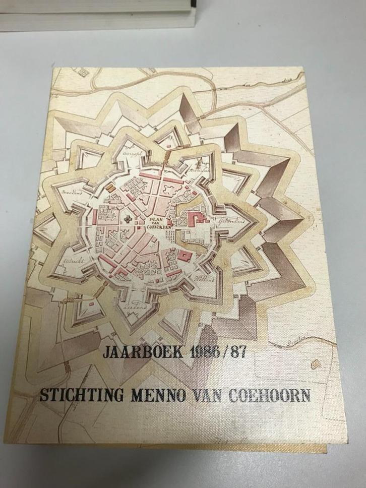 Stichting Menno van Coehoorn Vele jaarboeken, Verzamelen, Militaria | Algemeen, Boek of Tijdschrift, Nederland, Ophalen of Verzenden