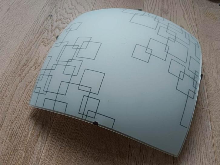 Plafondlamp met geometrisch design, Huis en Inrichting, Lampen | Plafondlampen, Gebruikt, Glas, Kunststof, Metaal, Ophalen of Verzenden