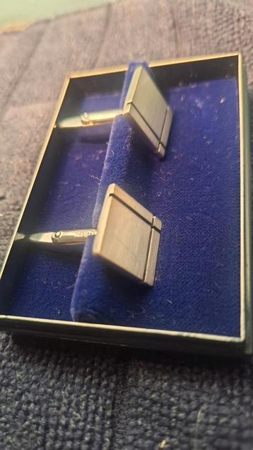 2x manchet knopen beschikbaar voor biedingen
