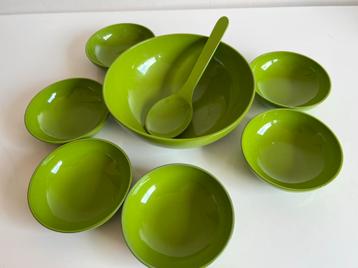 Vintage 8-delig Snackset Felgroen Kunststof jaren 80 beschikbaar voor biedingen