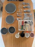 Kleine uitzet te koop voor een leuke prijs., Huis en Inrichting, Keuken | Servies, Ophalen, Gebruikt, Overige stijlen, Compleet servies