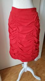 Rode gedrapeerde rimpel rok rood, Ophalen of Verzenden, Onder de knie, Zo goed als nieuw, Rood