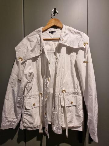 Tommy Hilfiger beschikbaar voor biedingen