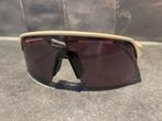 Oakley Sutro Lite / Matte sand montuur / Prizm *NIEUW*, Zonnebril, Overige kleuren, Nieuw, Ophalen of Verzenden
