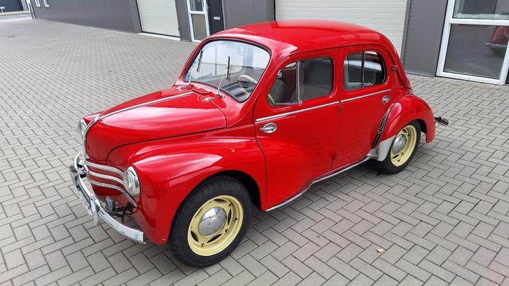 Renault 4CV bj 1954, Auto's, Oldtimers, Particulier, Renault, Benzine, Sedan, Handgeschakeld, Rood, Beige, Stof, Achterwielaandrijving