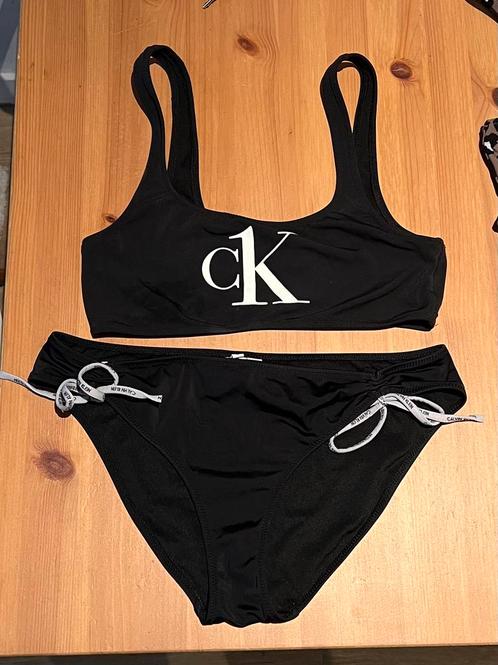 Bikini maat M – Calvin Klein & SKIMS, Kleding | Dames, Badmode en Zwemkleding, Zo goed als nieuw, Bikini, Zwart, Ophalen of Verzenden