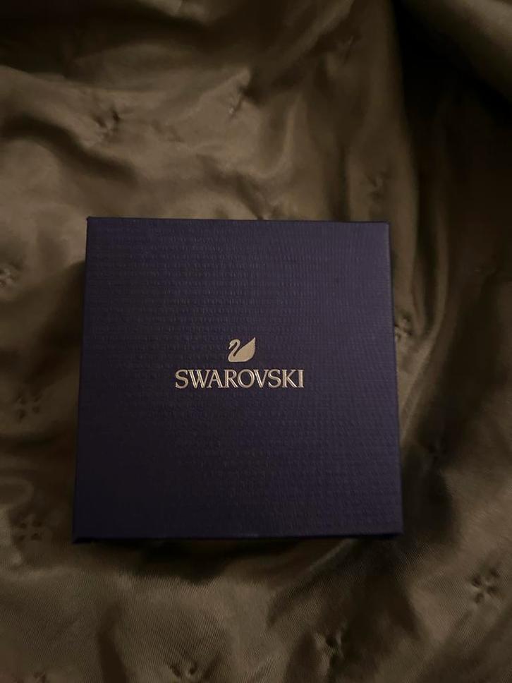 Swarovski Oorbellen - Prachtige Glans!, Sieraden, Tassen en Uiterlijk, Oorbellen, Zo goed als nieuw, Knopjes of Stekers, Glas