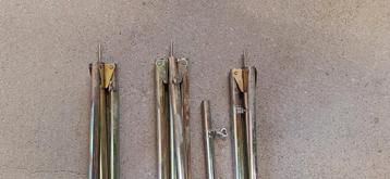 Gebruikte  stalen tentstokken beschikbaar voor biedingen