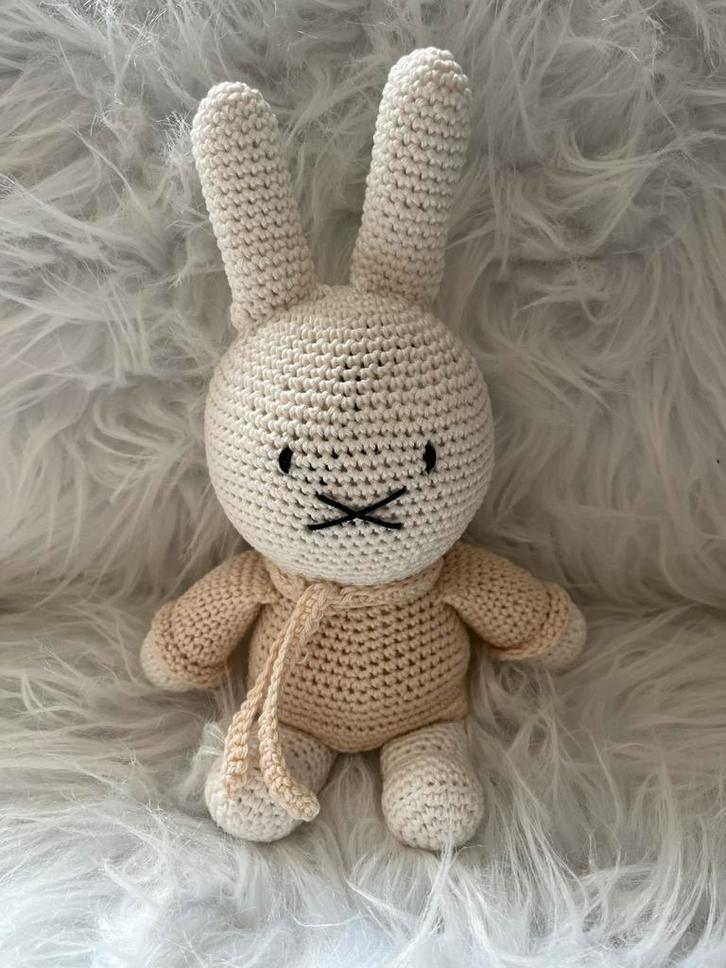 Handgemaakte Nijntje Knuffel - Gehaakt, Kinderen en Baby's, Speelgoed | Knuffels en Pluche, Nieuw, Konijn, Ophalen of Verzenden