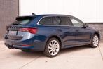 Skoda Octavia Combi 1.4 TSI iV PHEV Business Ed € 24.500,0, Auto's, Automaat, Stof, Blauw, Origineel Nederlands