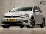 Volkswagen Golf 1.0 TSI Luxury Automaat (APPLE CARPLAY, GROO, Auto's, Volkswagen, 12 maanden, Stof, Gebruikt, 620 kg