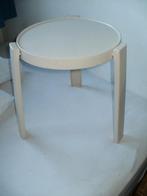 Witte kunststof bijzettafel Italy, Huis en Inrichting, Tafels | Bijzettafels, 45 tot 60 cm, Gebruikt, Rond, Ophalen of Verzenden