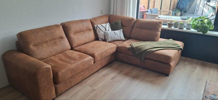 Comfortabele bruine hoekbank, Huis en Inrichting, Banken | Bankstellen, Zo goed als nieuw, Hoekbank, Vierpersoons of meer, 250 tot 300 cm