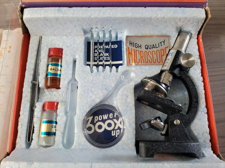Dia scope, kleine vintage microscope, Audio, Tv en Foto, Optische apparatuur | Microscopen, Gebruikt, Minder dan 400x, Ophalen of Verzenden