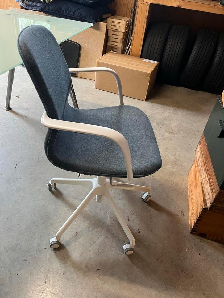 Grijze bureaustoel - Zo goed als nieuw, Huis en Inrichting, Bureaustoelen, Zo goed als nieuw, Bureaustoel, Grijs, Ergonomisch