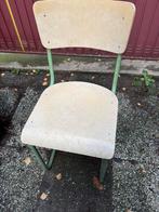 Gratis  stevige ijzeren stoel, Ophalen