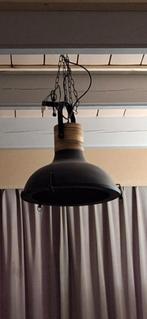 Zwarte hanglamp met mangohout, Huis en Inrichting, Lampen | Hanglampen, Ophalen, Gebruikt, Metaal, 75 cm of meer