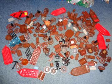Partij V46=Lego kasteel piraten onderdelen beschikbaar voor biedingen